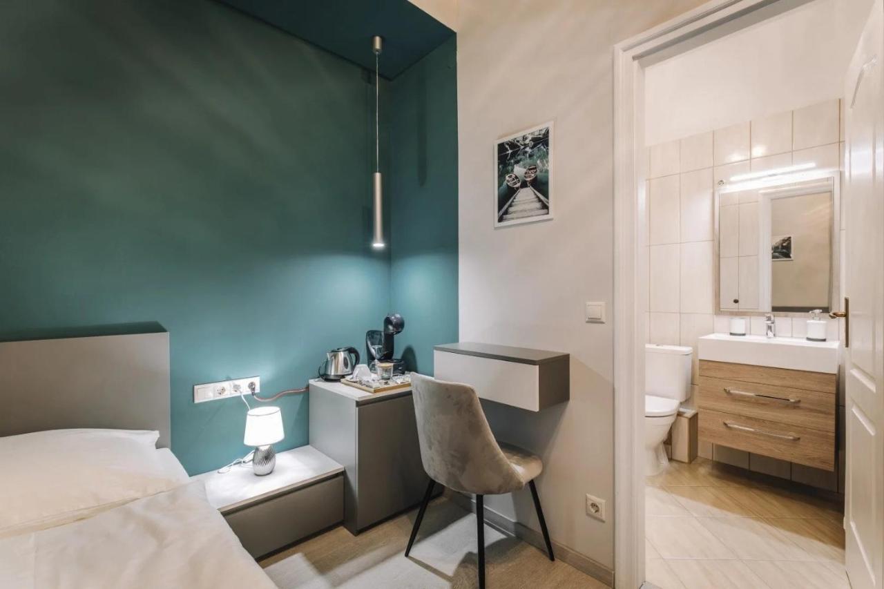 Apartmanhaz Soho Gyor Bagian luar foto