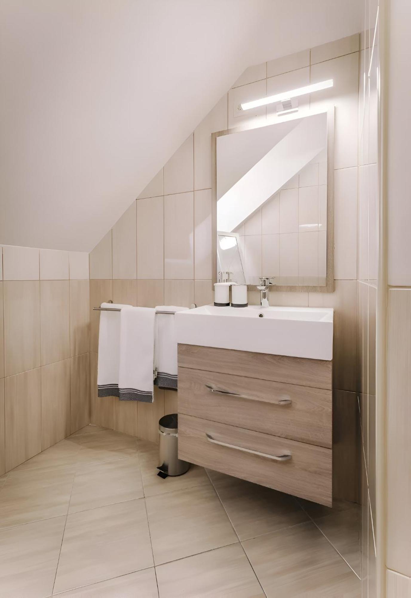 Apartmanhaz Soho Gyor Bagian luar foto