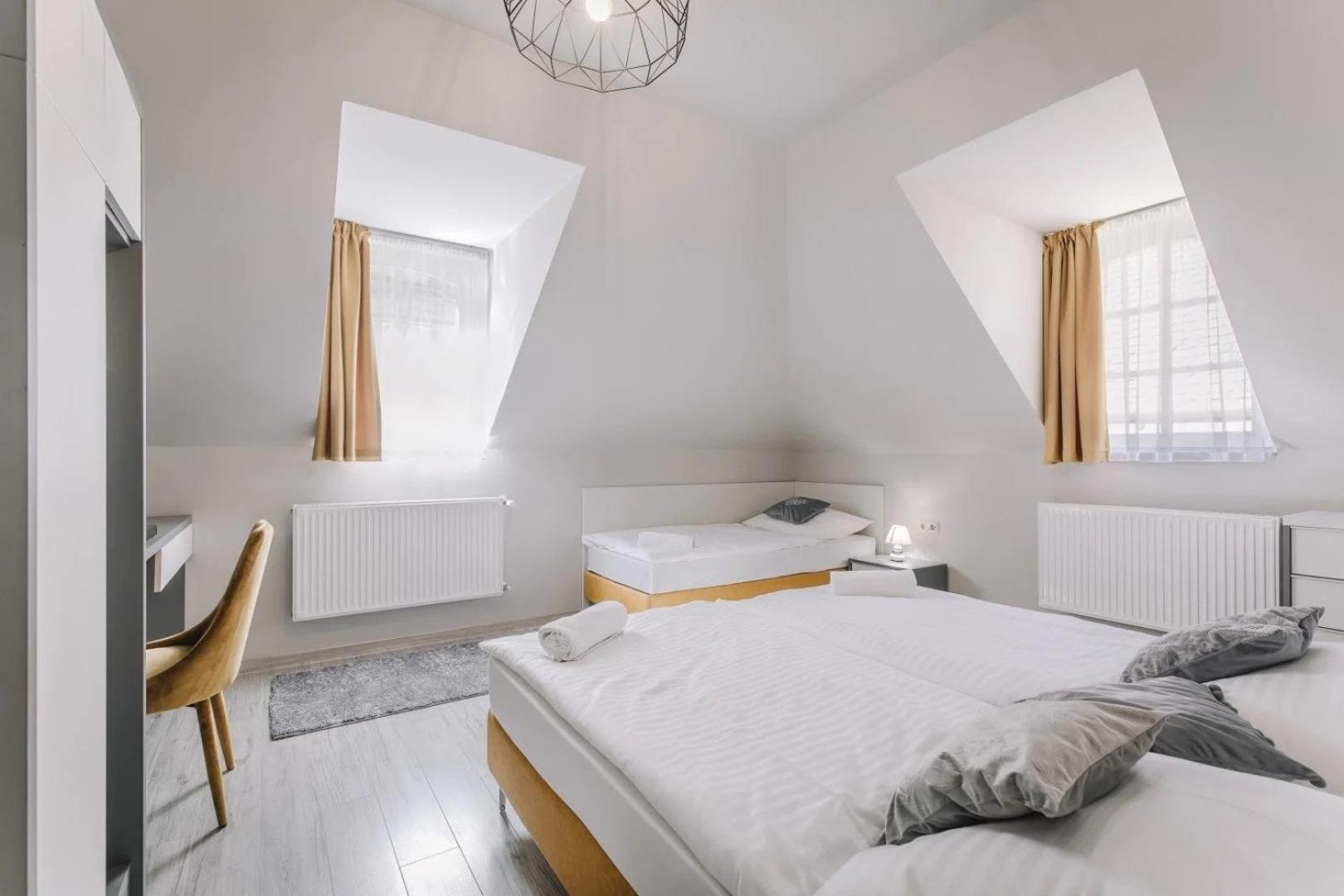 Apartmanhaz Soho Gyor Bagian luar foto