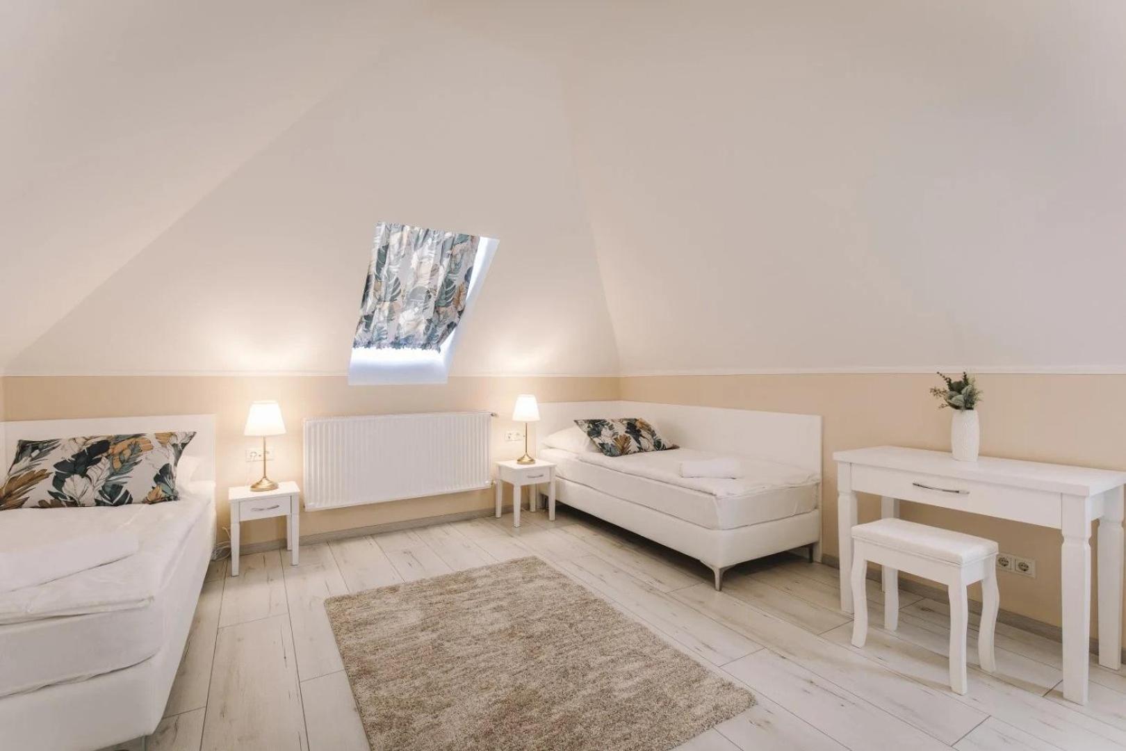 Apartmanhaz Soho Gyor Bagian luar foto